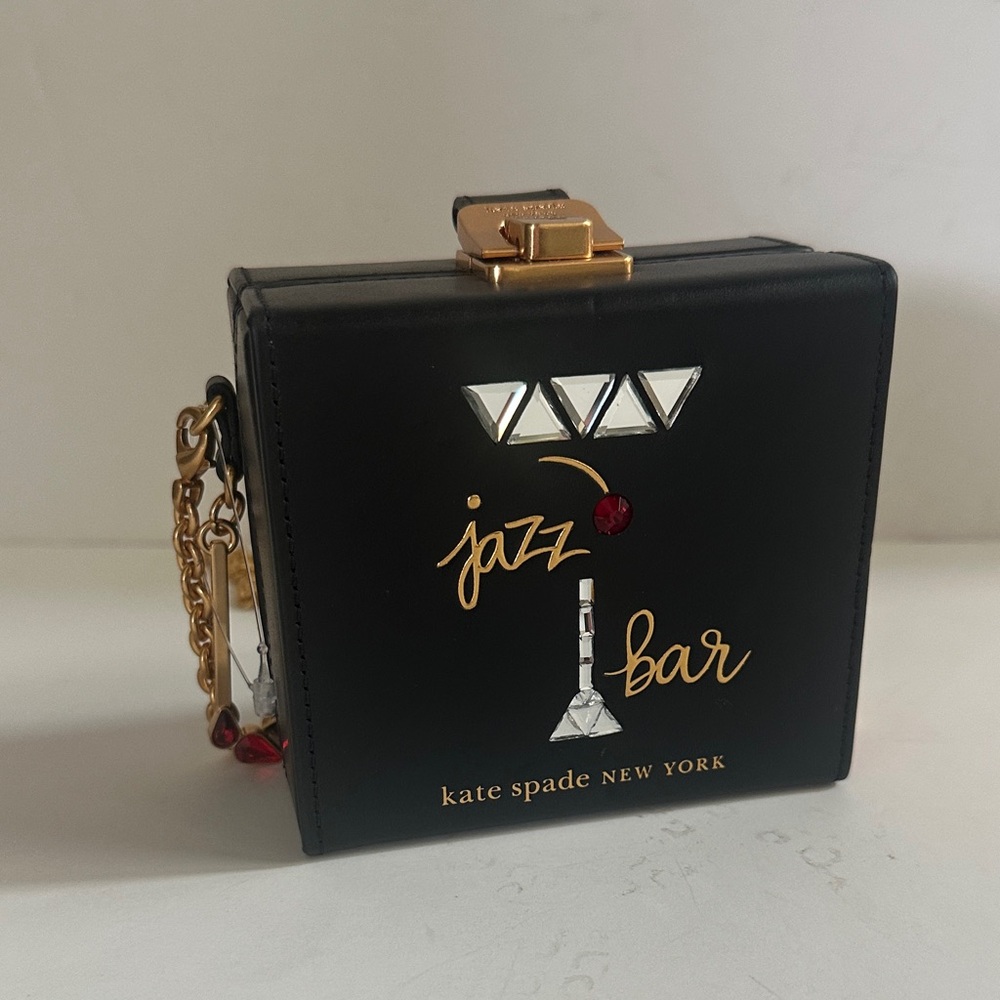 KATE SPADE Perfect Match Jazz
Bar Micro Leather Fire Matchbox
Crossbody